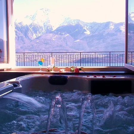 Apartment Sleeps 4 Pool Wifi T801705 *