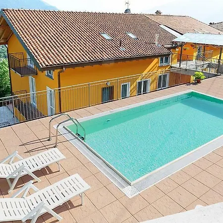 Apartment Sleeps 4 Pool Wifi T801705 Vercana